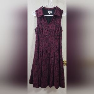 Signature by Robbie Bee size 8 dress. Plum/burgandy color dress.